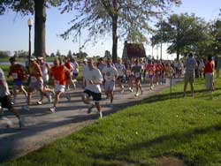 Picture of runner participants running.